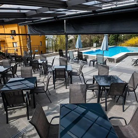 萨马拉酒店 3*