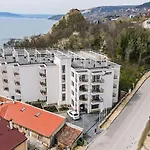 Samara With Relax Area Hotel