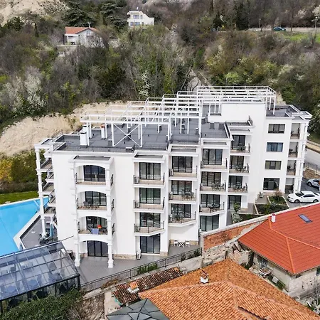 Отель Samara With Relax Area 4*